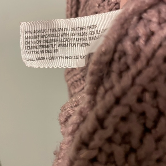 Universal Thread Chunk Cable Knit Sweater EUC - Picture 4 of 4